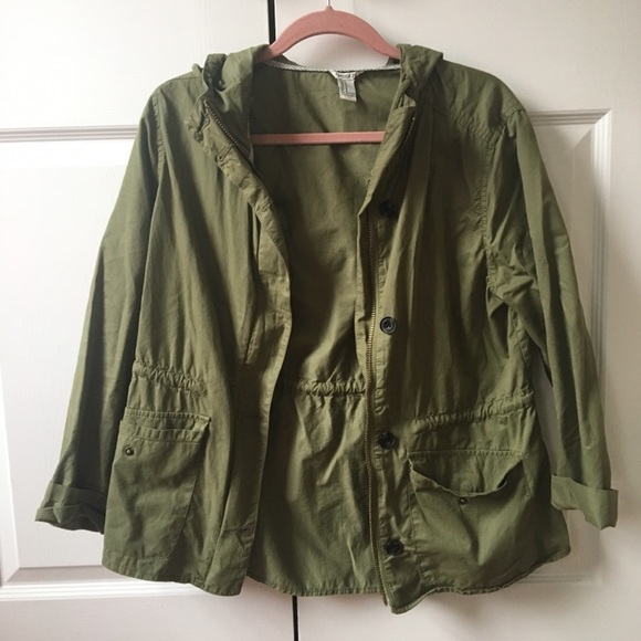 green jacket - Picture 2 of 4